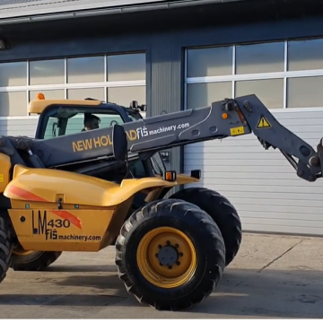 NEW HOLLAND LM430 TELESCOPIC FORKLIFT